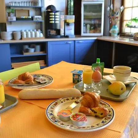 Hotel Restaurant Davat 2*