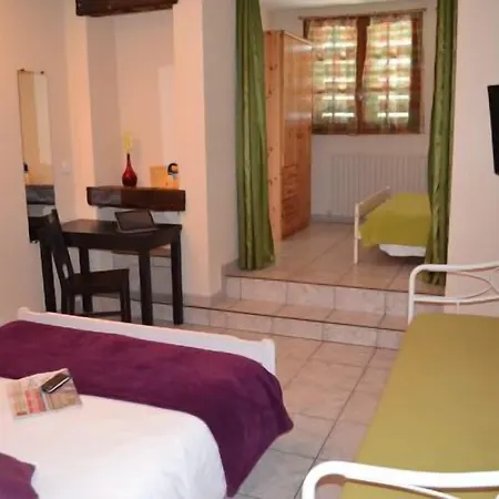 Restaurant Davat Hotel 2*